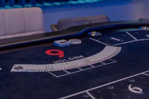 블루 무드의 프리미엄 홀덤펍 인테리어